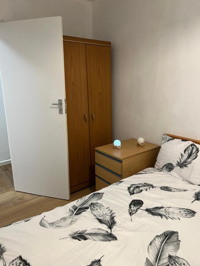 Small Double Room London Eksteriør billede